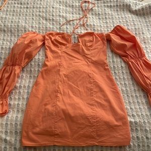 Orange puff sleeve dress, size XS, bought from Revolve and worn once in Cabo